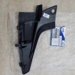 ỐP CHÂN KÍNH CHẮN GIÓ FORD RANGER 2013