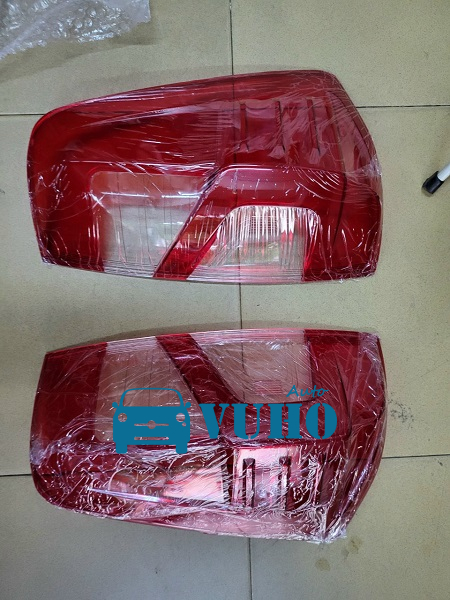 ỐP MẶT ĐÈN HẬU NISSAN NAVARA 2022-2024 1 ỐP MẶT ĐÈN HẬU NISSAN NAVARA 2022-2024