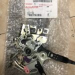 Ổ NGẬM KHÓA CỬA TOYOTA SIENNA