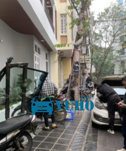 KÍNH CHẮN GIÓ TRƯỚC KIA RIO 2012-2016