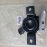 CHÂN MÁY DẦU TOYOTA RAV4 2017 | 12305-0V040 5 CHÂN MÁY DẦU TOYOTA RAV4 2017 | 12305-0V040