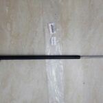 TY CHỐNG CỐP HẬU TOYOTA HIACE 2002-2013 | 686000M070