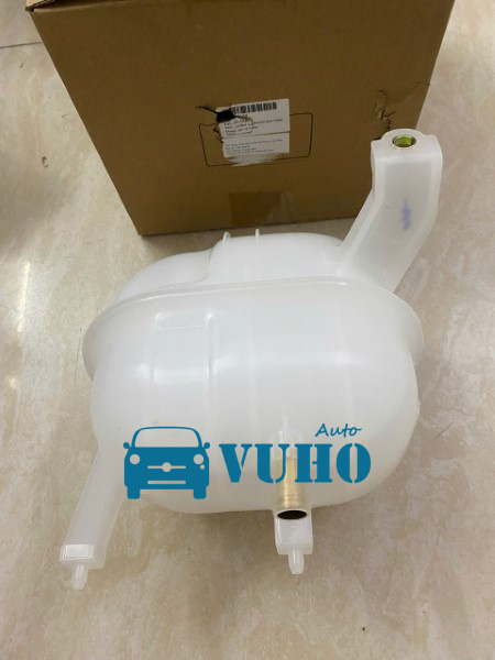 Bình nước phụ xe Toyota Hiace 2013 | 1647075121 13 bình nước phụ xe toyota hiace 2013 | 1647075121