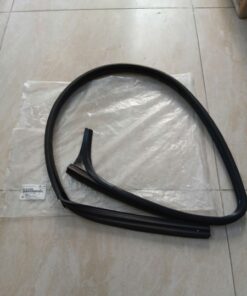 Gioăng lên kính xe HYUNDAI HD78 | 815135H002