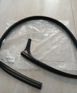 Gioăng lên kính xe HYUNDAI HD78 | 815135H002