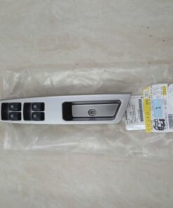 công tắc lên kính tổng xe chevrolet spark | 96663851