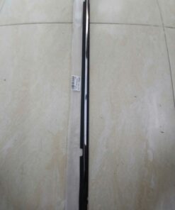 nẹp chân kính trước phụ xe toyota corolla 2003 | 7573002110