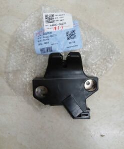 Alternative view of KHÓA NGẬM CỐP SAU XE TOYOTA CAMRY | 6460006030