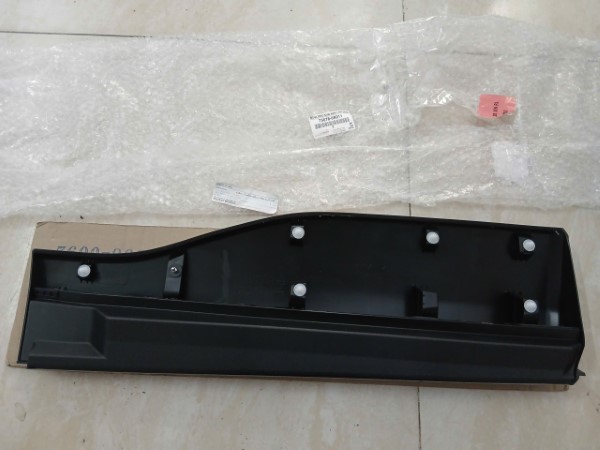 ỐP CÁNH CỬA SAU PHỤ XE TOYOTA COROLLA CROSS 2021 | 750770A011 10 ỐP CÁNH CỬA SAU PHỤ XE TOYOTA COROLLA CROSS 2021 | 750770A011