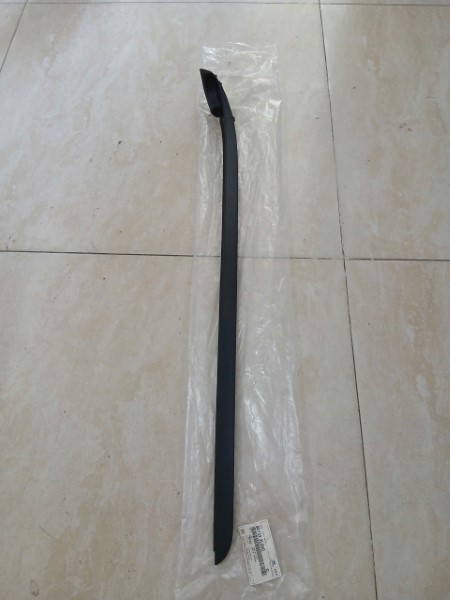 NẸP CHÂN KÍNH PHỤ XE HYUNDAI I30 2008 | 861322L000 13 nẹp chân kính phụ xe hyundai i30 2008 | 861322l000